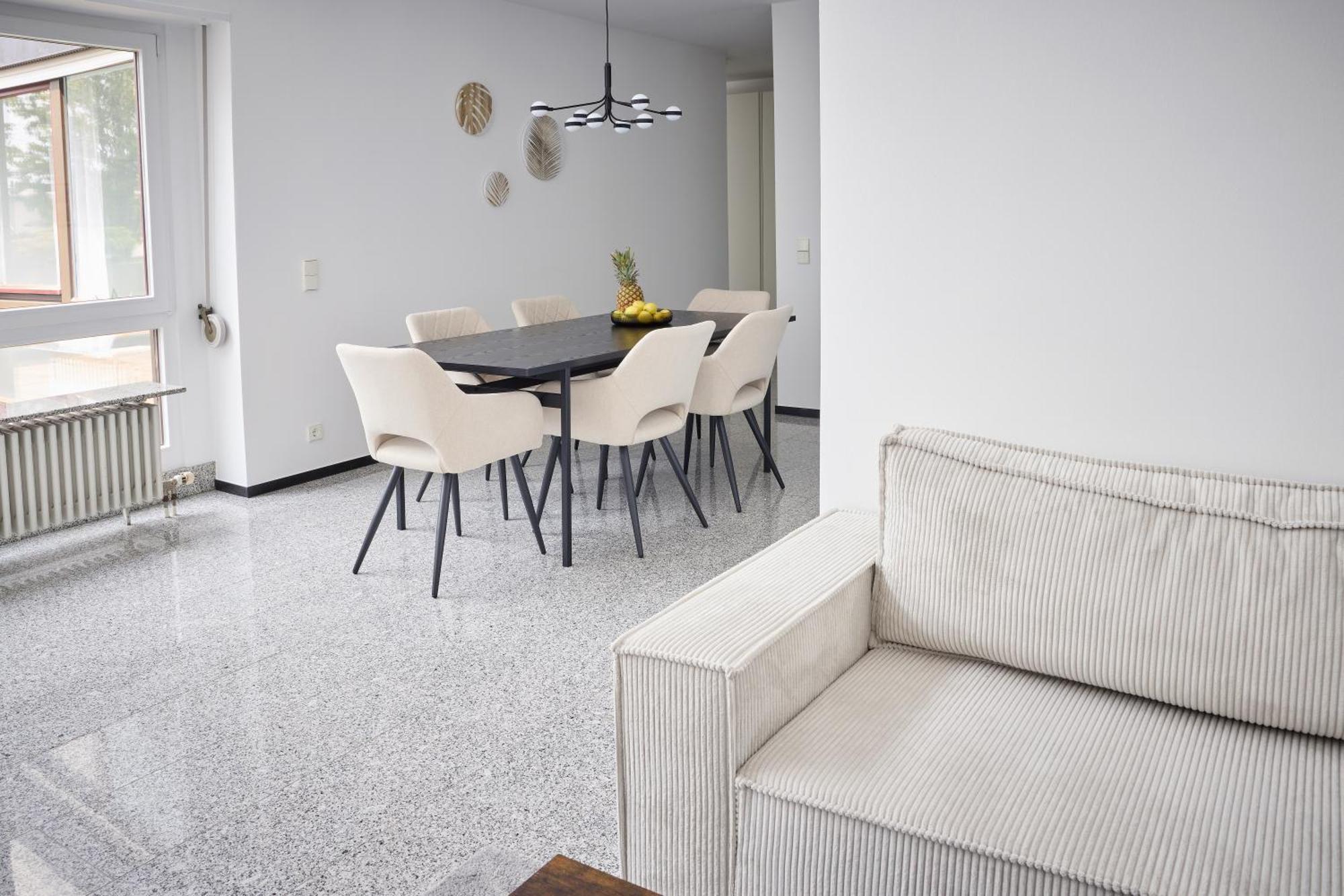 Idee Living: Penthouse Apartment Mit Parkplatz Вайнхайм Экстерьер фото
